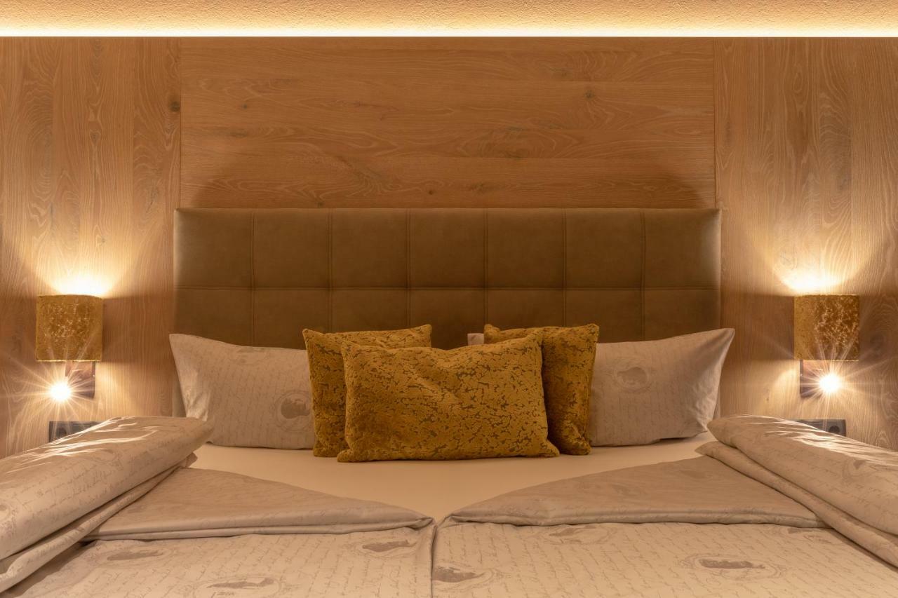 Appartement Zillertal Klee Mit Restaurant Kleementine Рид-им-Циллерталь Экстерьер фото