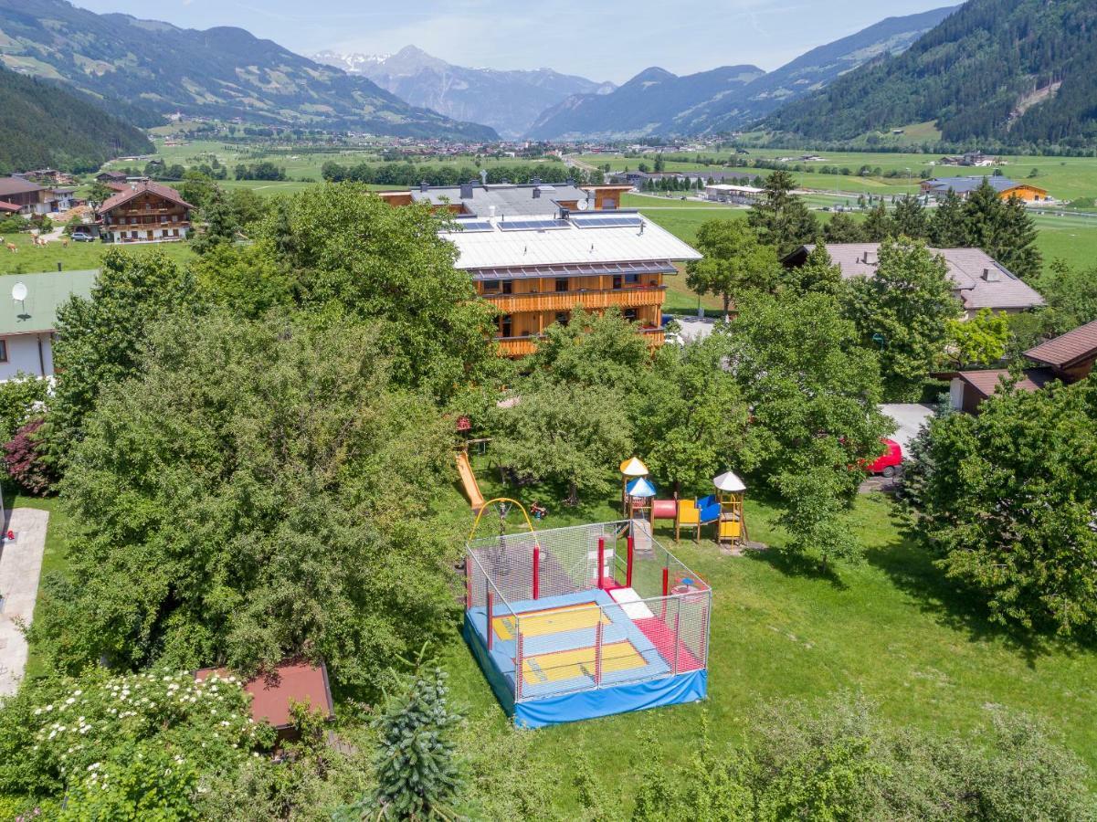 Appartement Zillertal Klee Mit Restaurant Kleementine Рид-им-Циллерталь Экстерьер фото